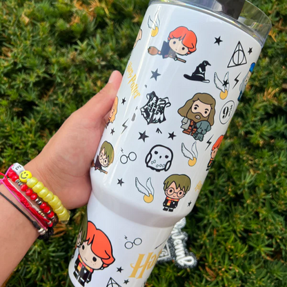 Exklusiv: Individuell gestaltbarer HP STLY Quencher-Becher 1,2 L / 40 oz  + *GRATIS-GESCHENK Set mit 5 Strohhalmabdeckungen* – LIMITIERTE AUFLAGE